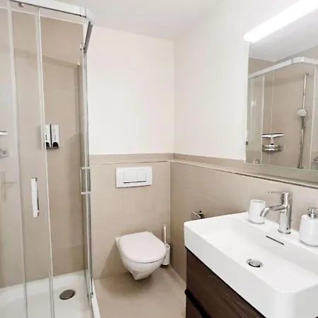 شقة Group Getaway - Floor For 10 Guests -20- *